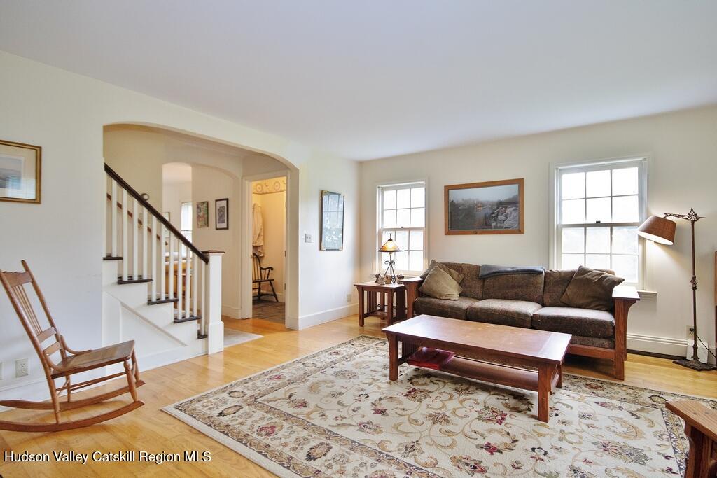 2586 Lucas Turnpike