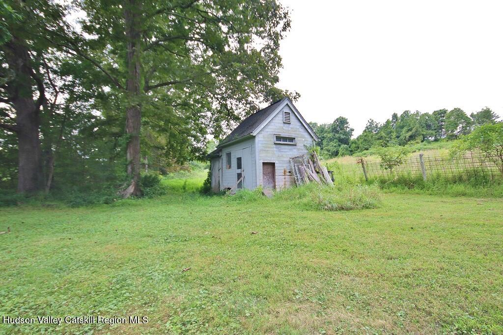 2586 Lucas Turnpike