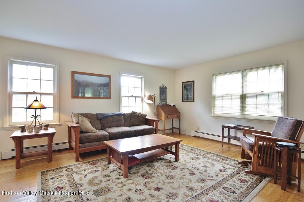 2586 Lucas Turnpike