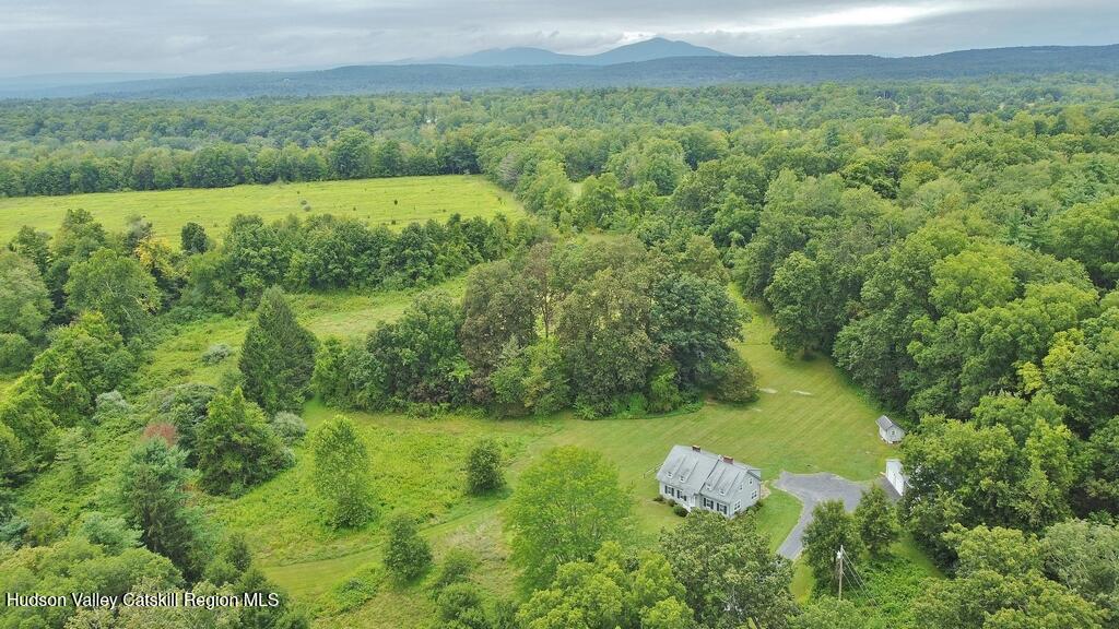 2586 Lucas Turnpike