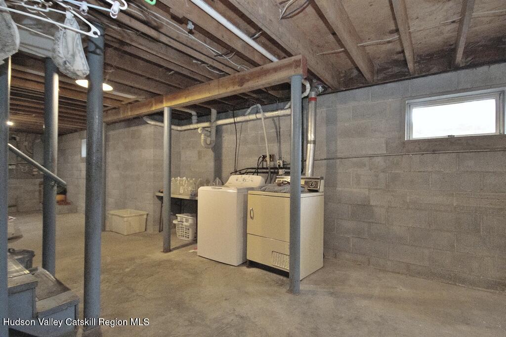 2586 Lucas Turnpike