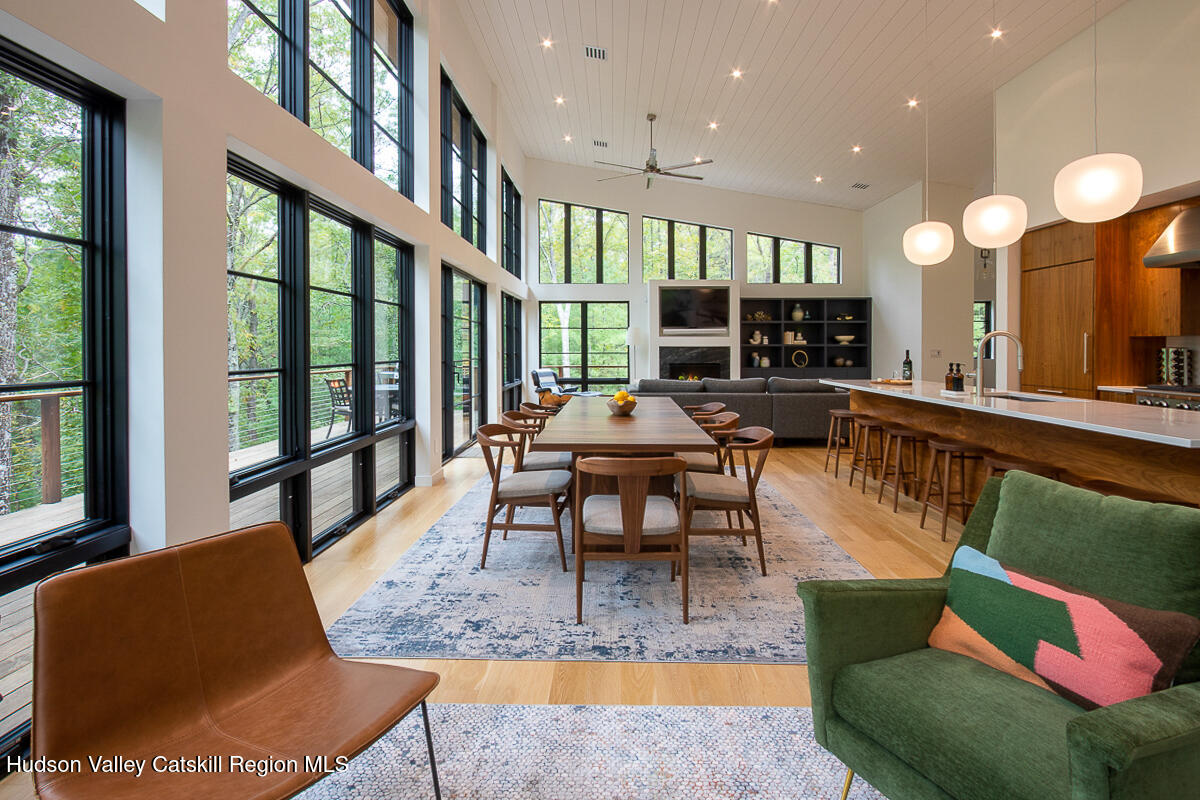 10 Hidden Mountain Lane