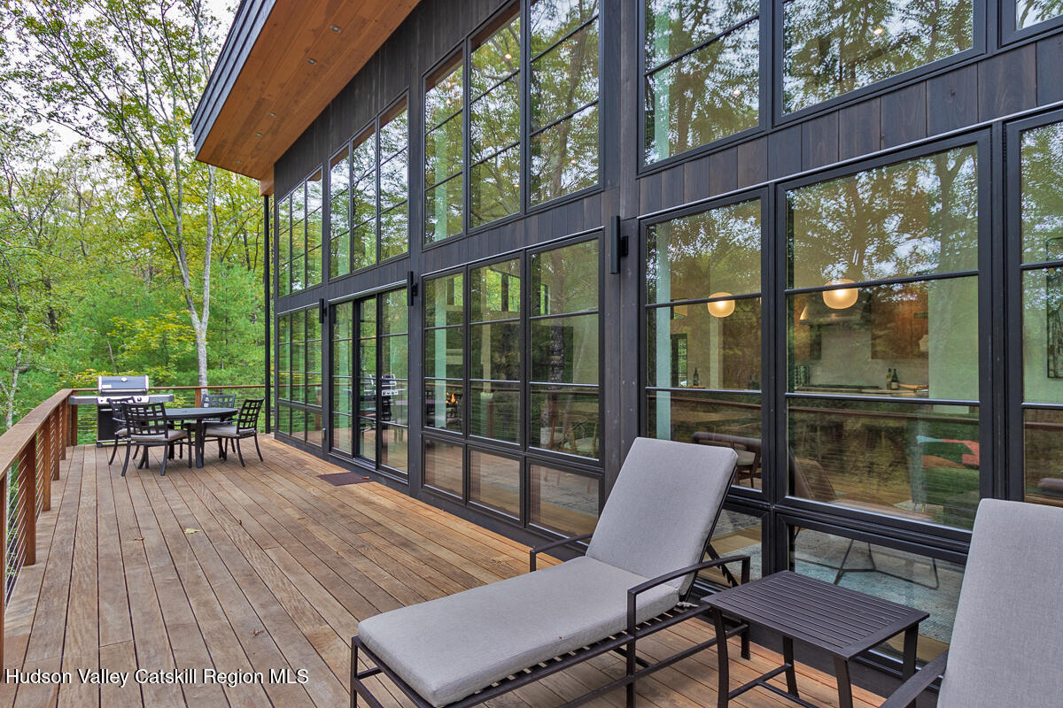 10 Hidden Mountain Lane