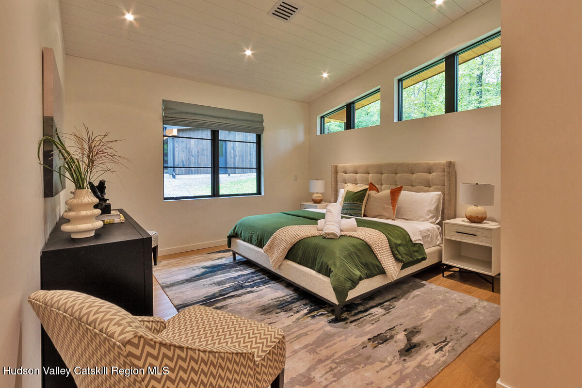 10 Hidden Mountain Lane