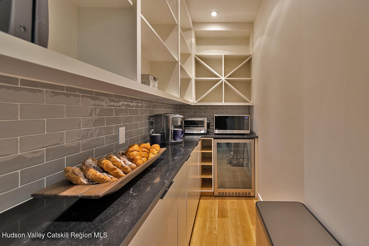 10 Hidden Mountain Lane