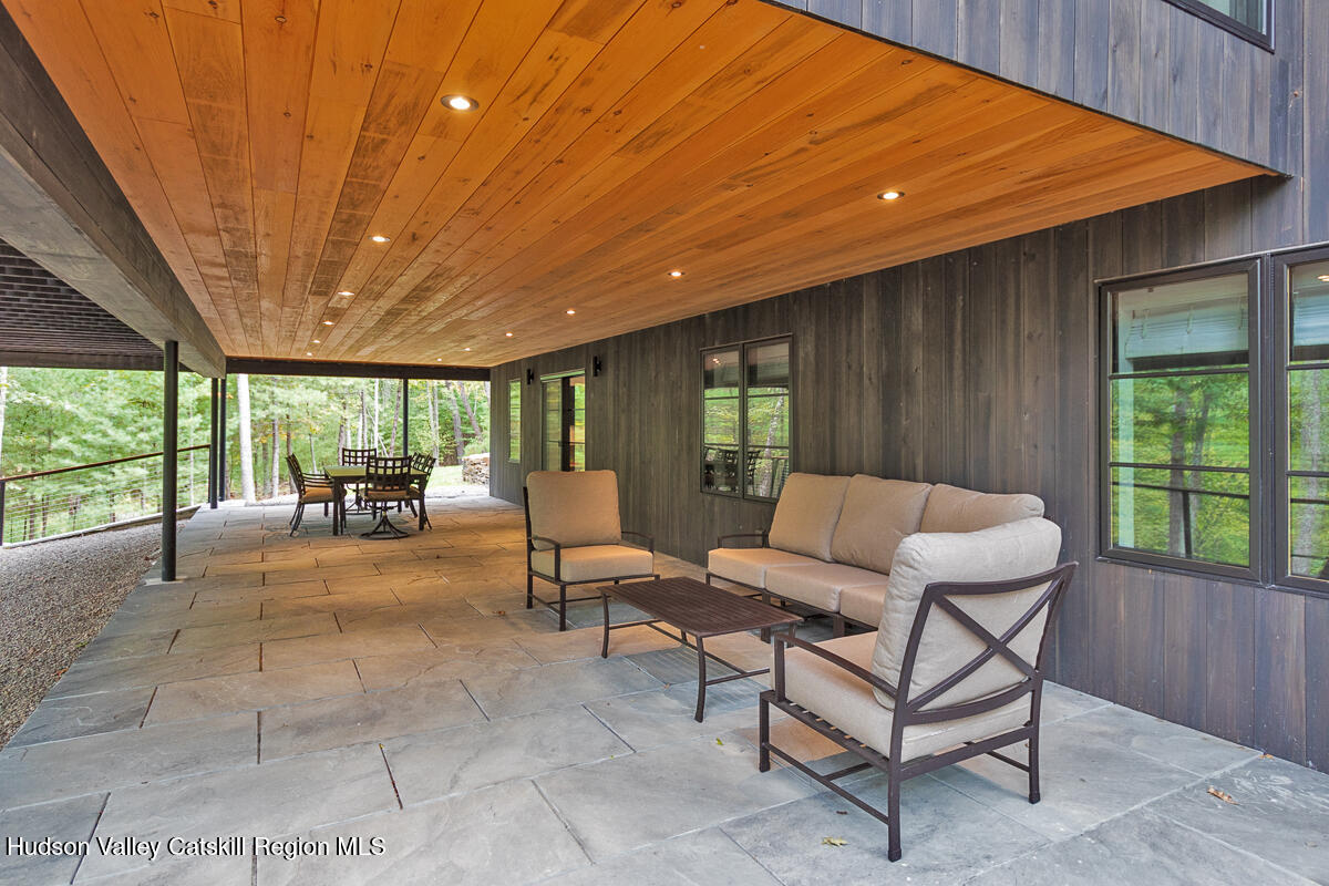 10 Hidden Mountain Lane