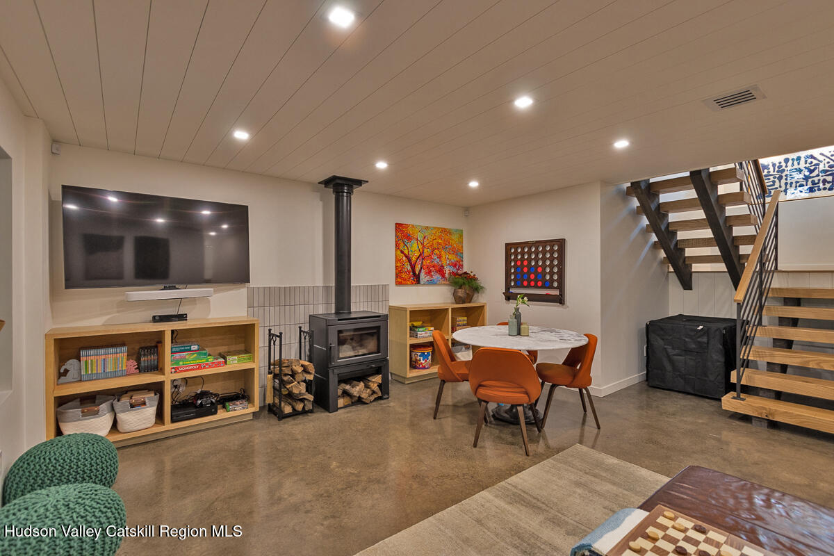 10 Hidden Mountain Lane