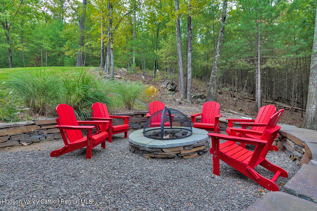 10 Hidden Mountain Lane