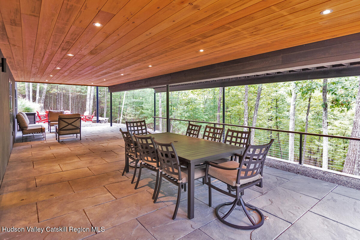 10 Hidden Mountain Lane