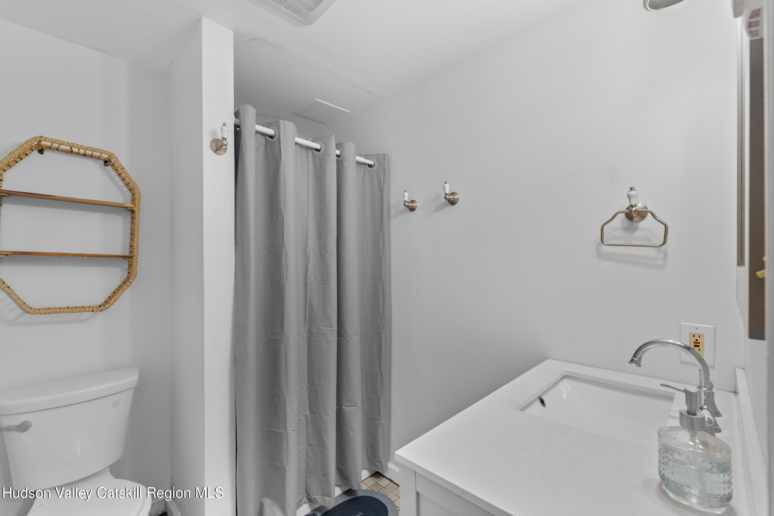 33 Meadowlark Lane