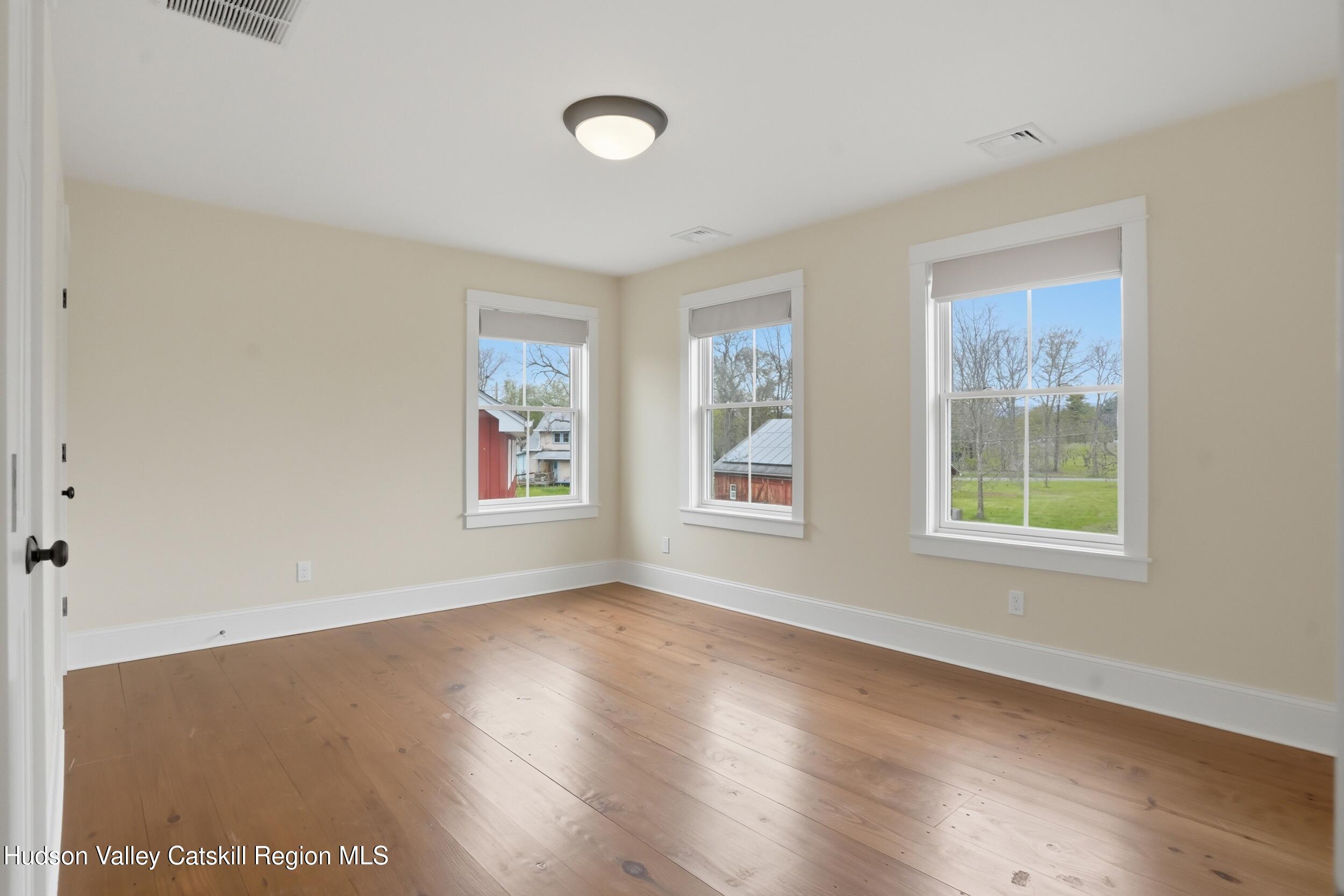 236 Lower Whitfield Road