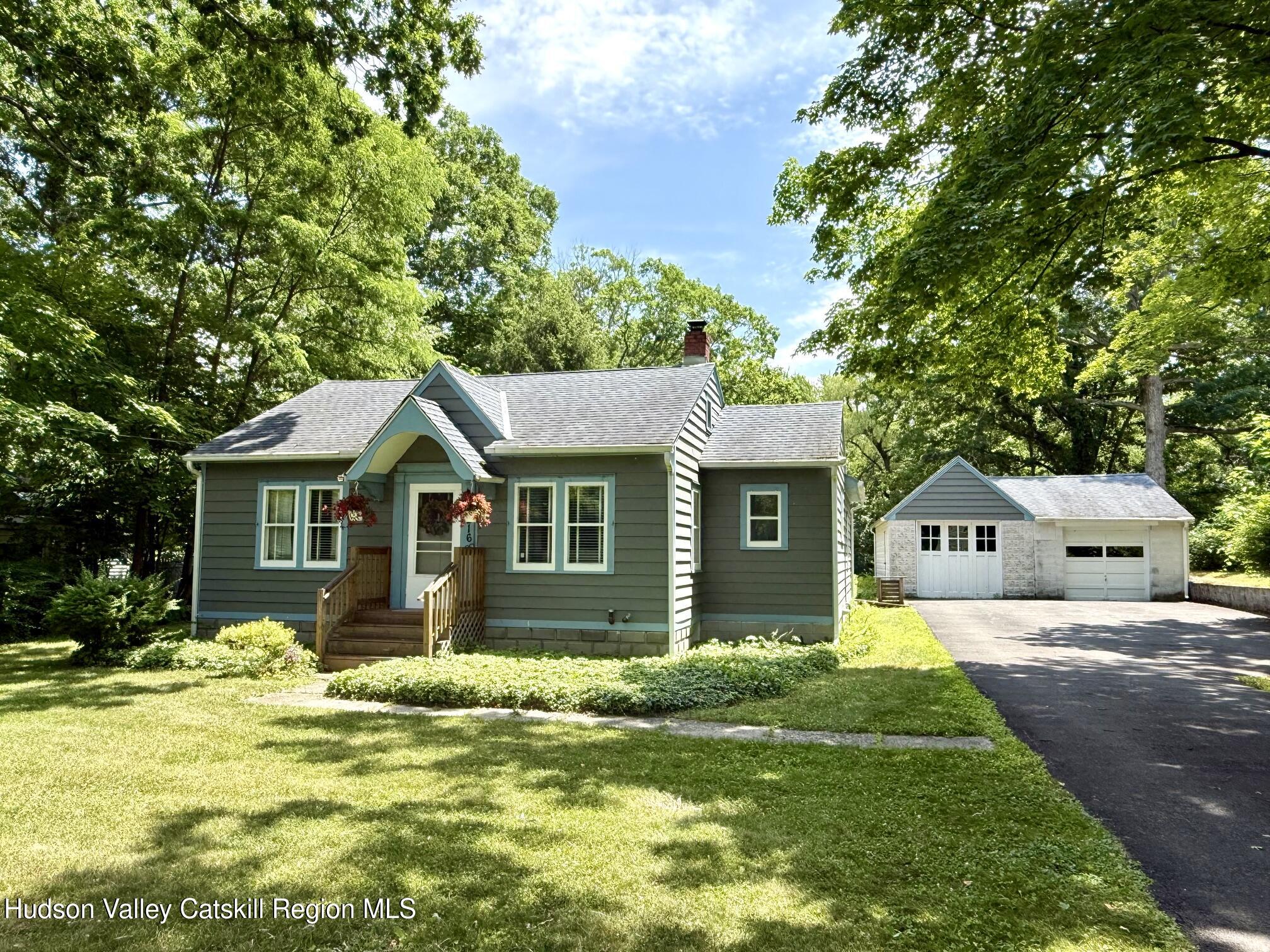 216 Williams Lane