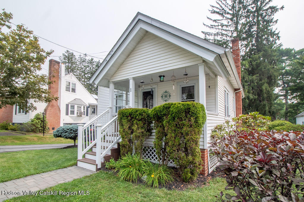 1 Carnation Avenue
