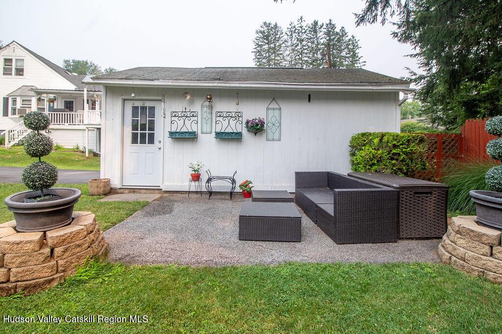 1 Carnation Avenue