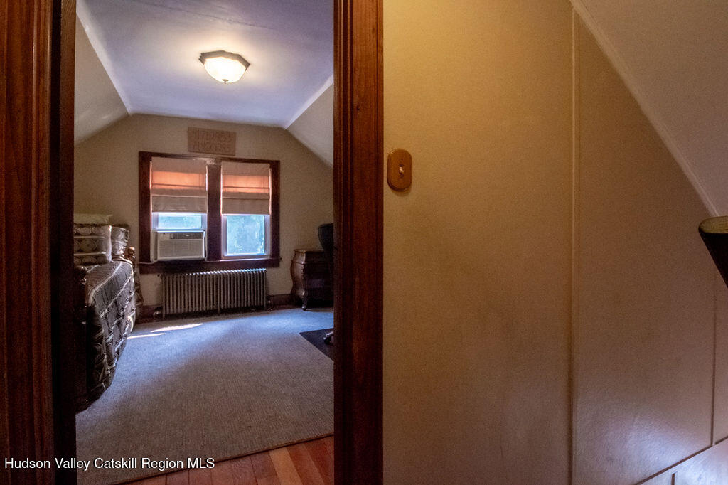1 Carnation Avenue