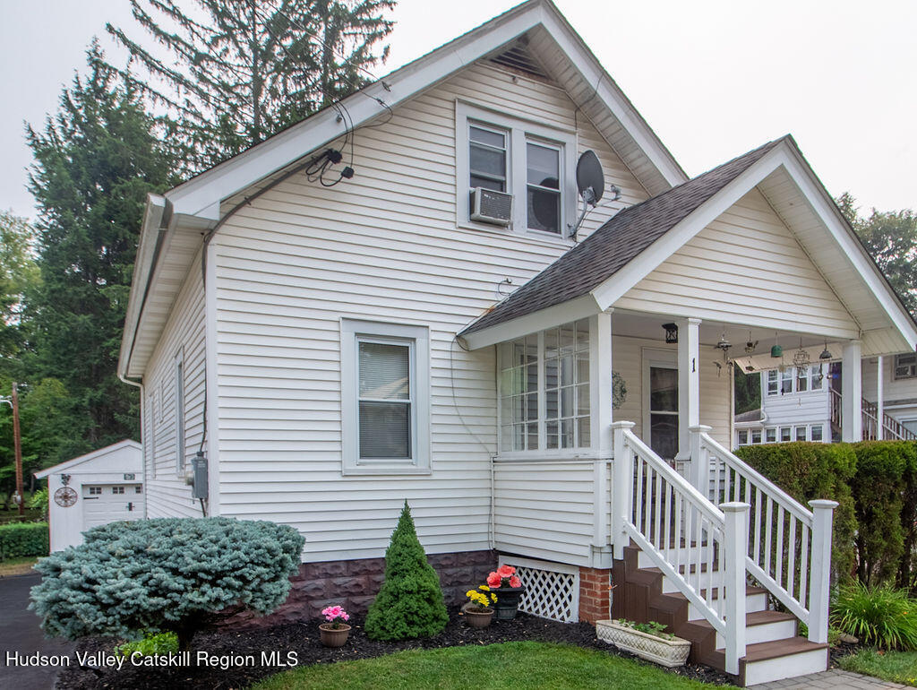 1 Carnation Avenue