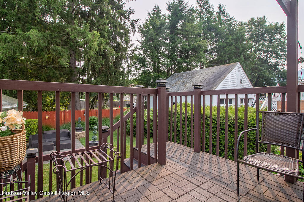 1 Carnation Avenue