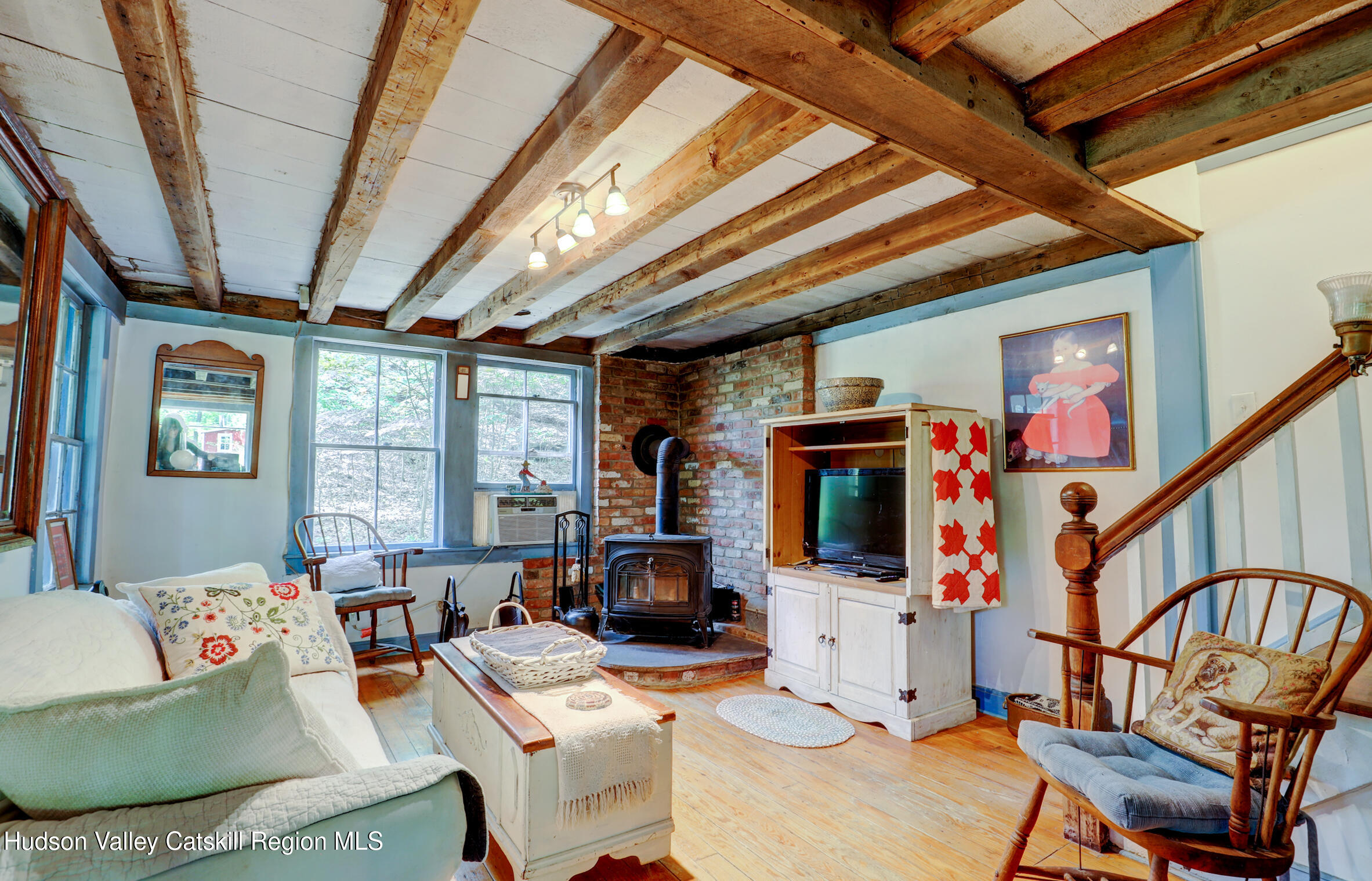 560 W Saugerties Road