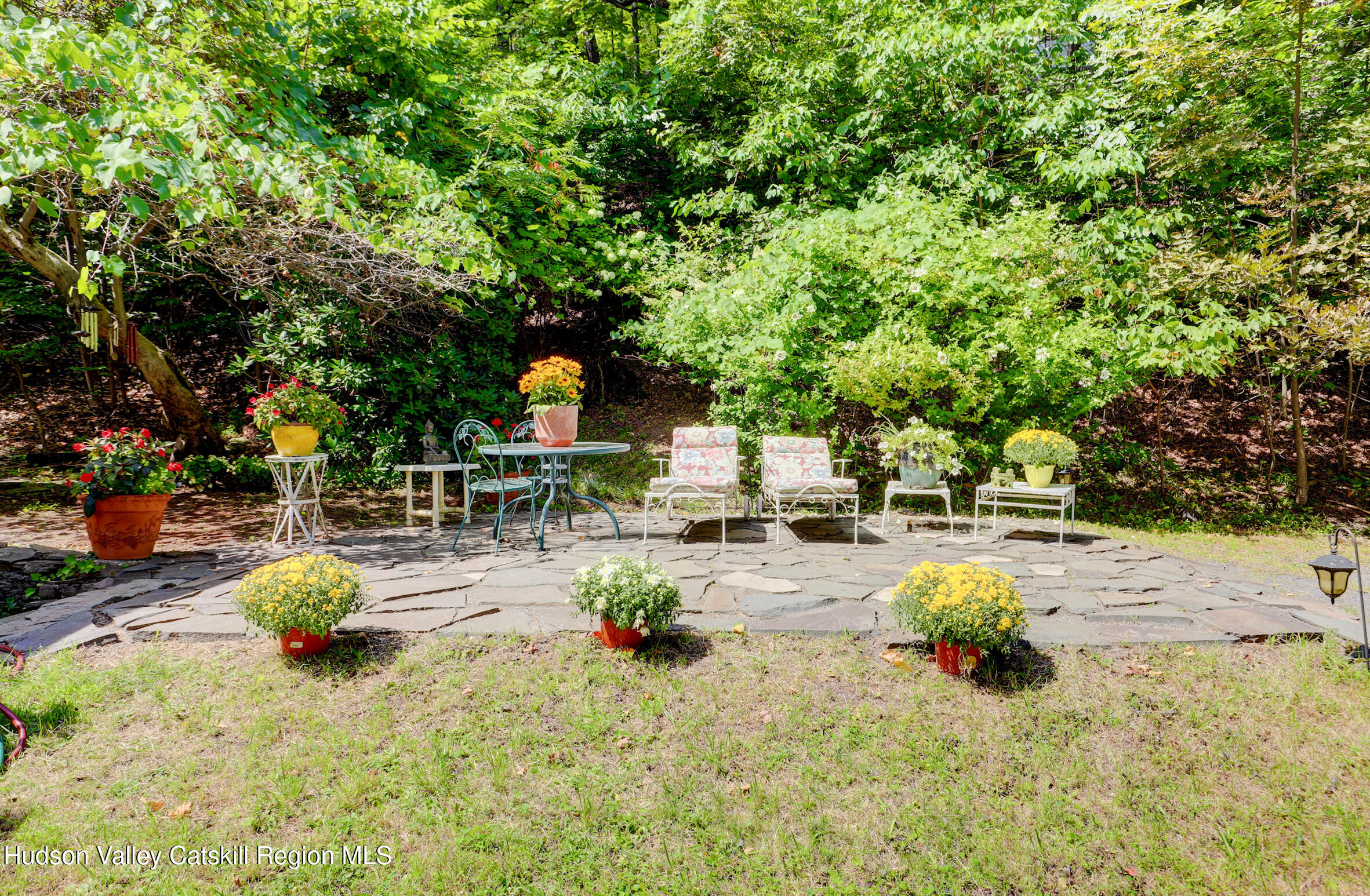 560 W Saugerties Road
