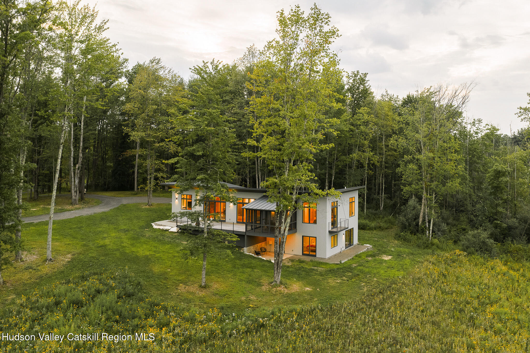 195 Mohonk Road