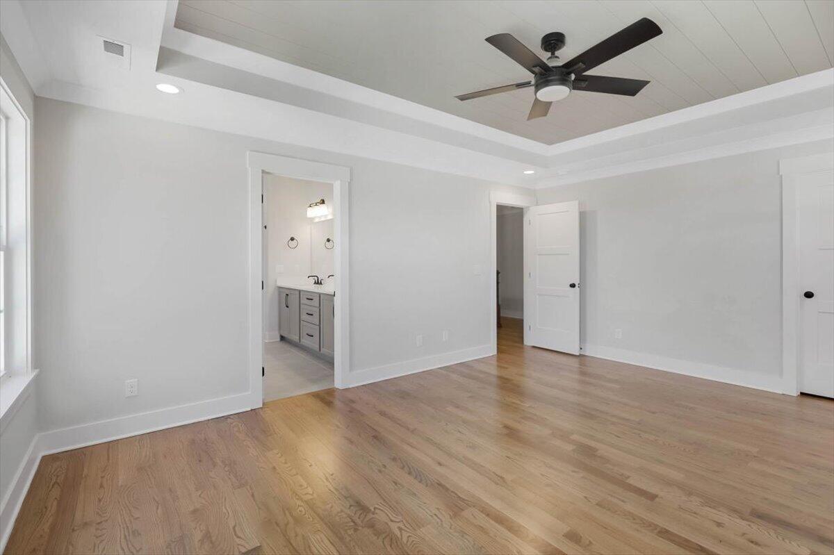 9885 Trestle Circle, 47