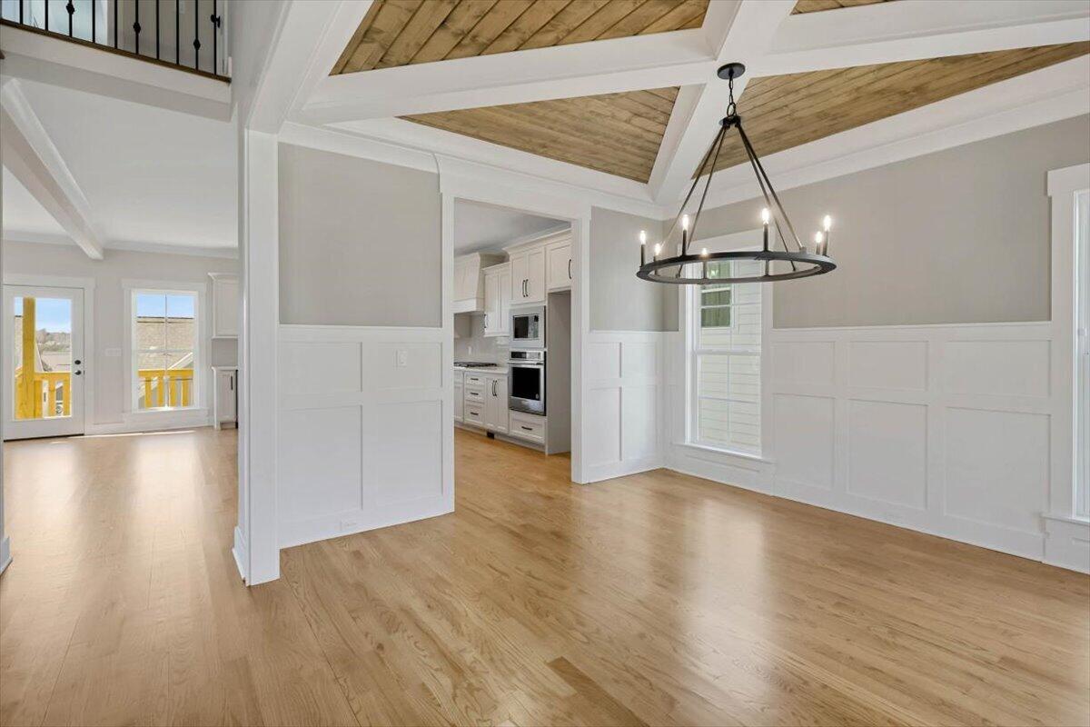 9885 Trestle Circle, 47