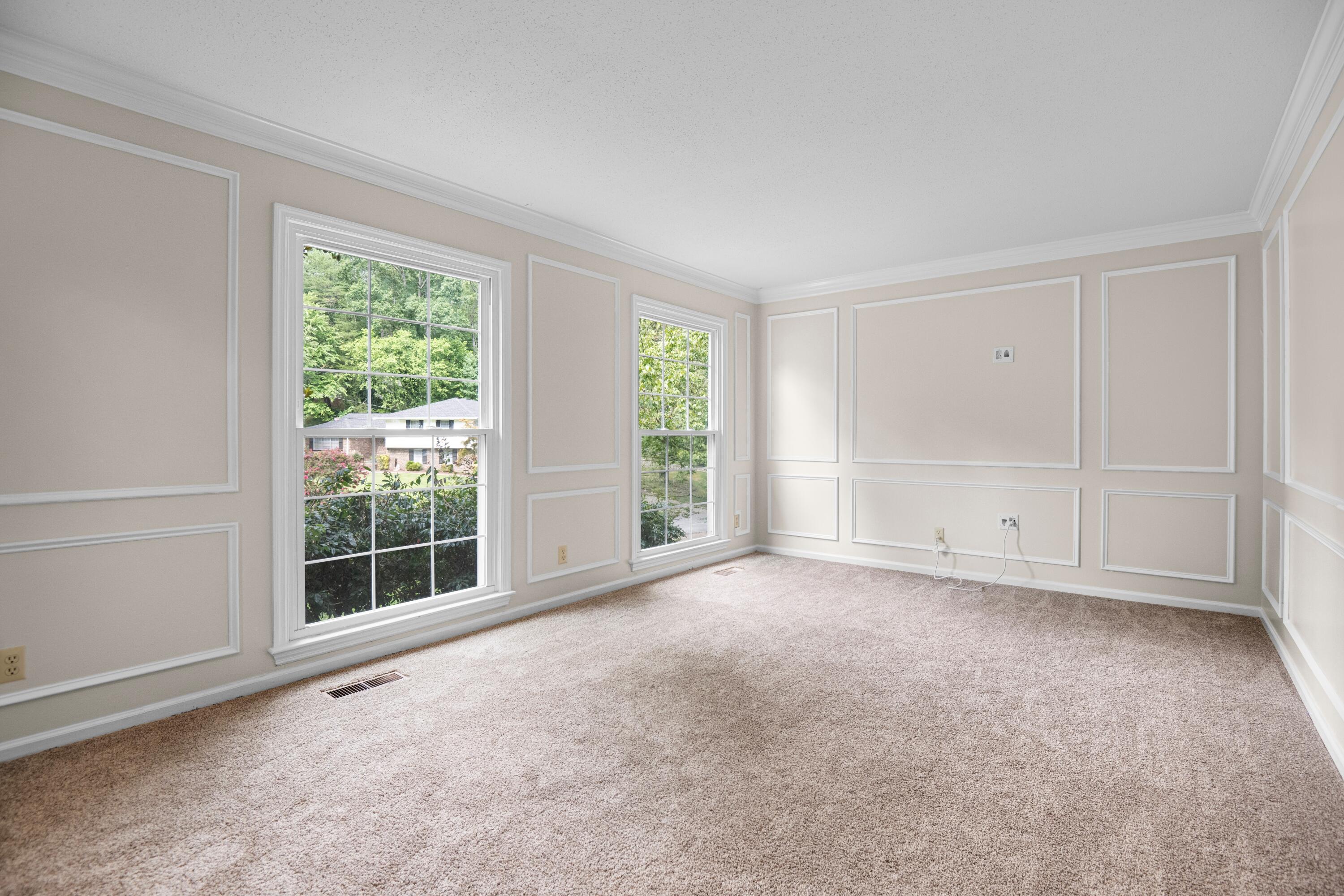 4805 Woodland Circle