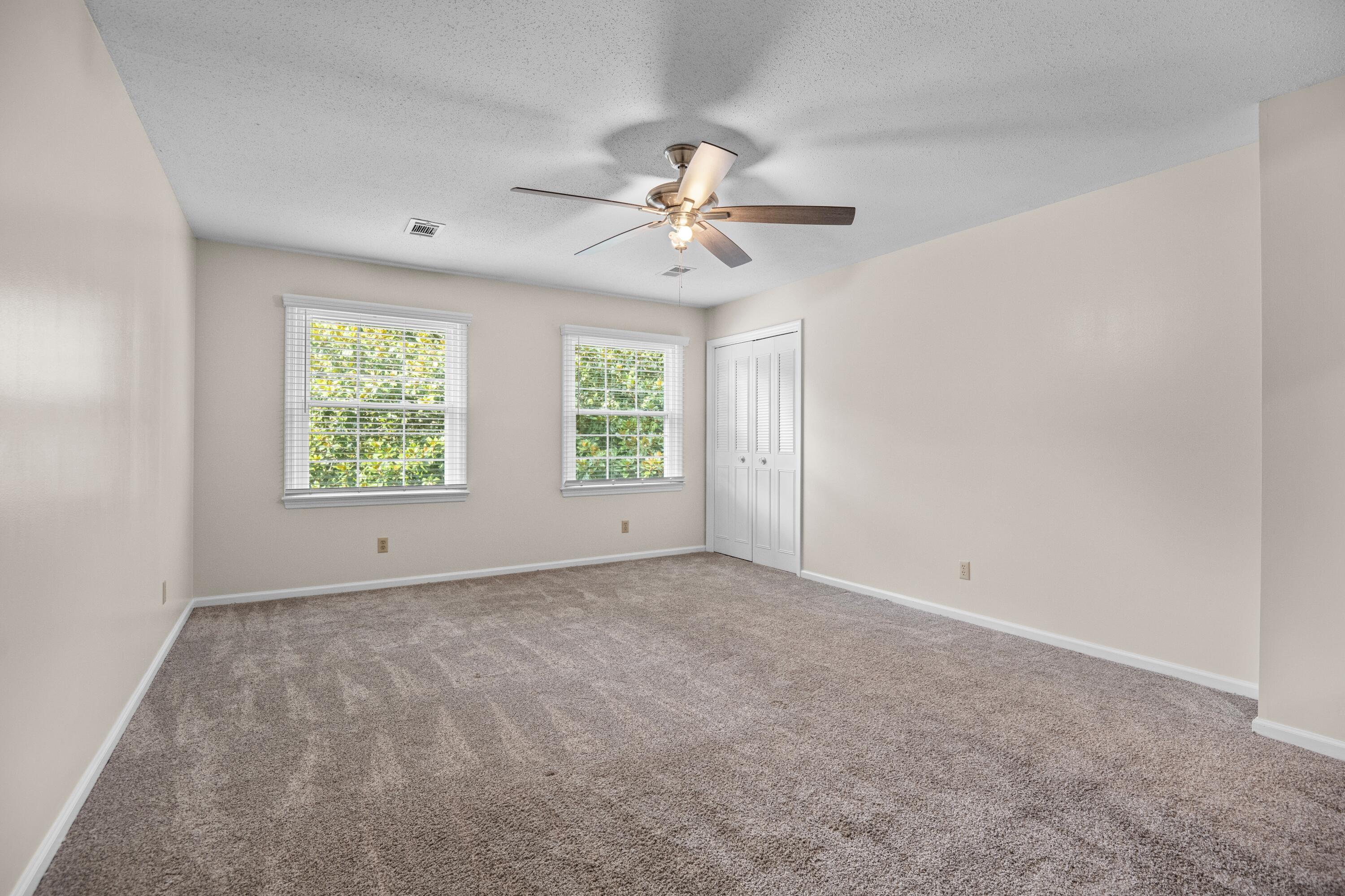 4805 Woodland Circle