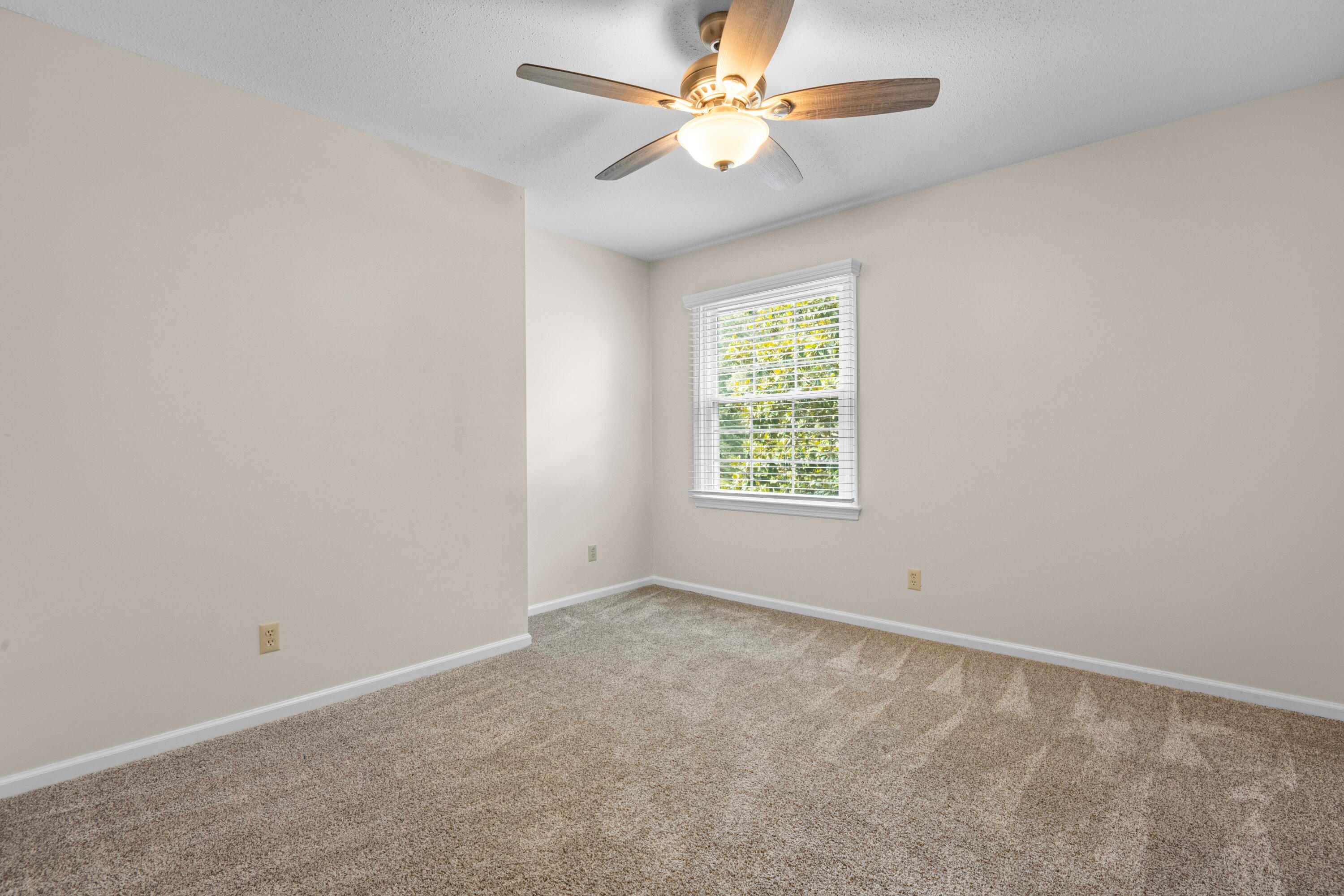 4805 Woodland Circle