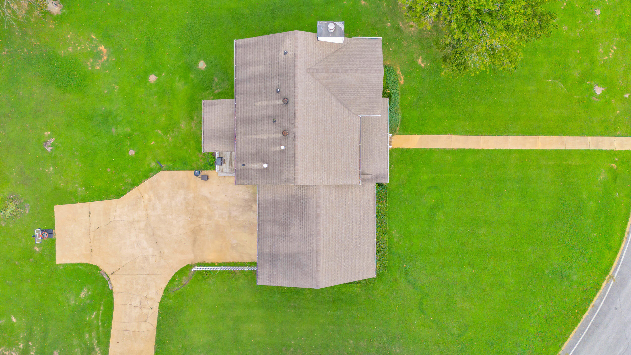 7701 Diamondhead Drive