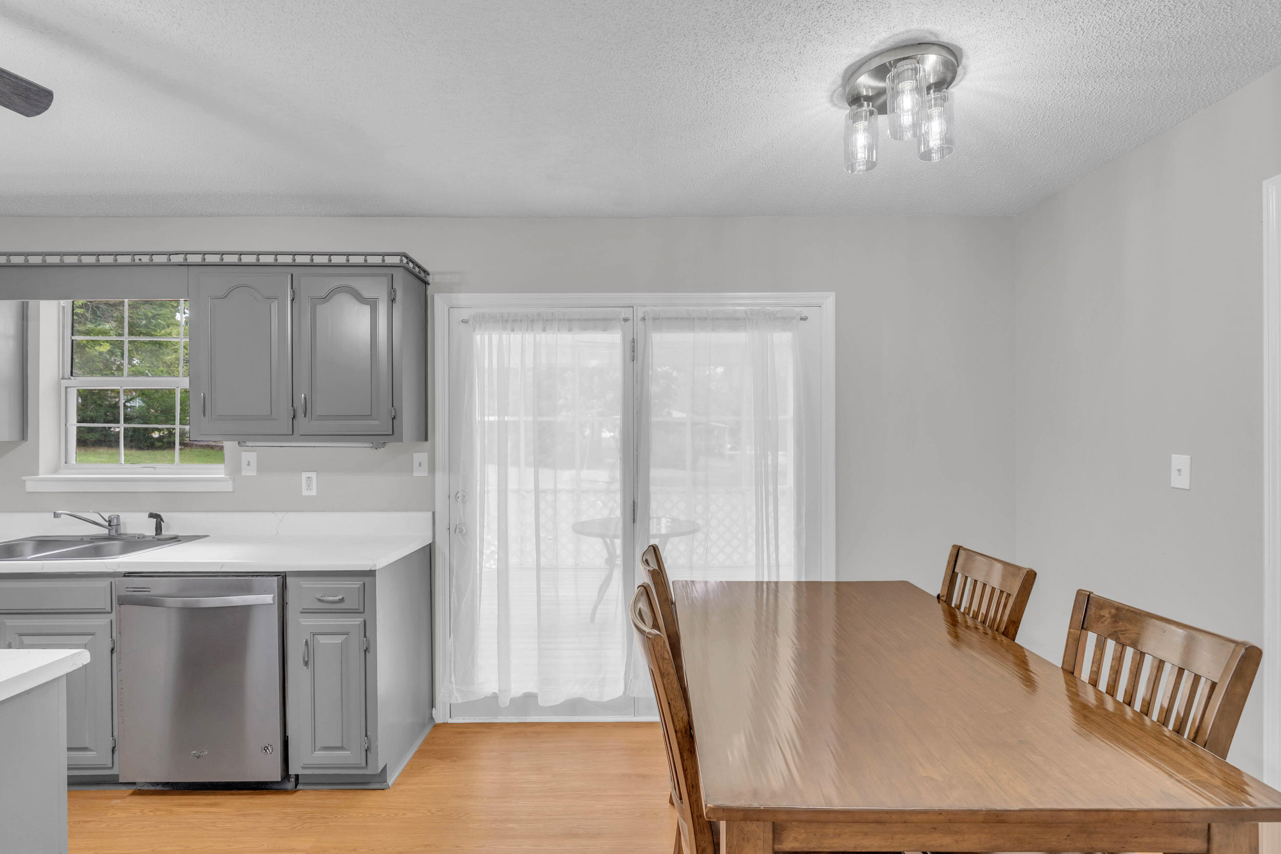 7701 Diamondhead Drive