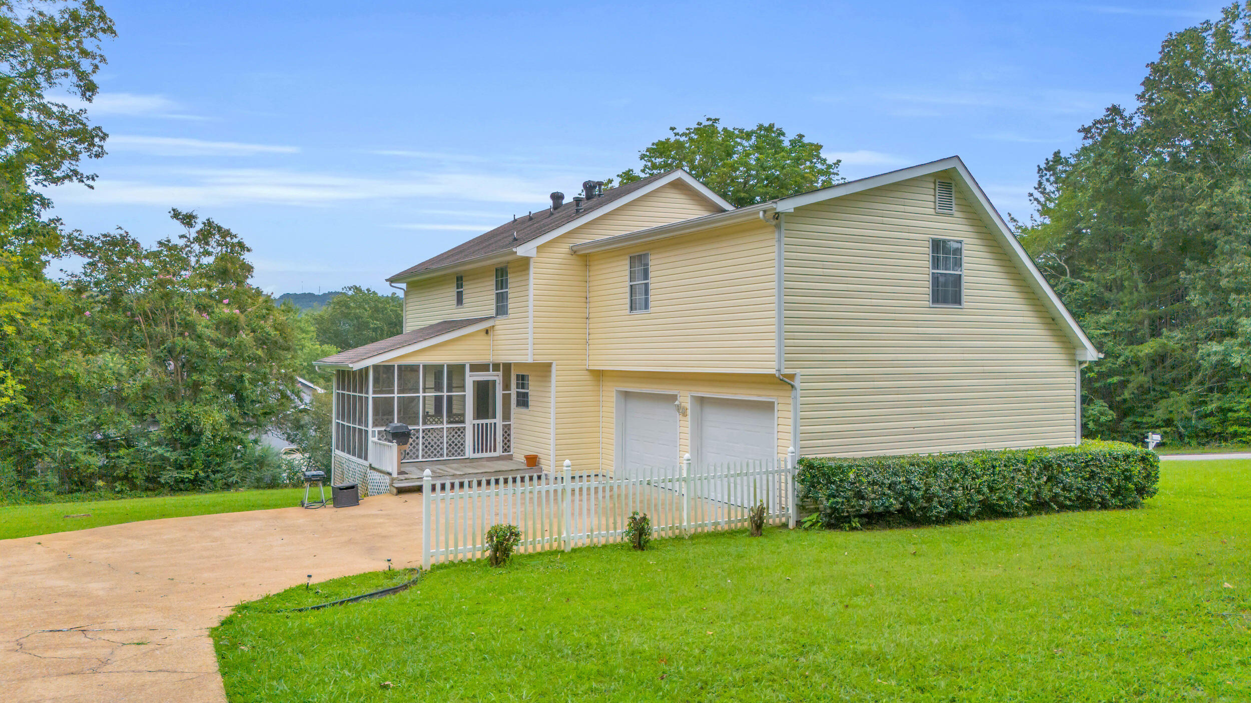 7701 Diamondhead Drive