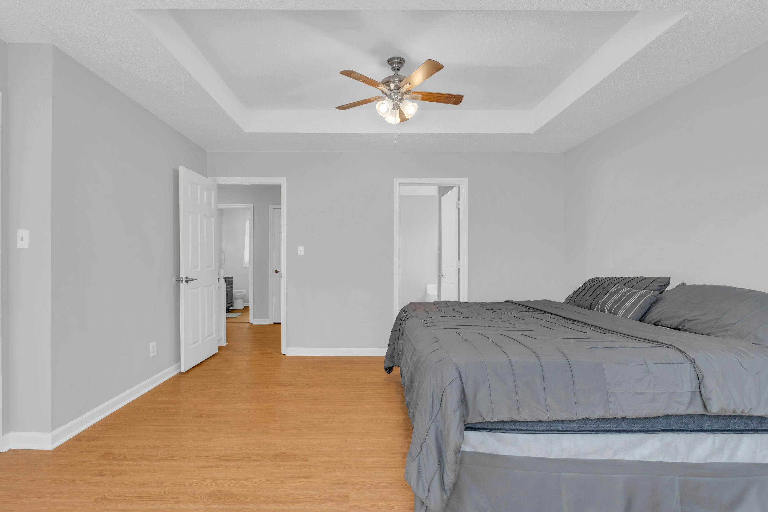 7701 Diamondhead Drive
