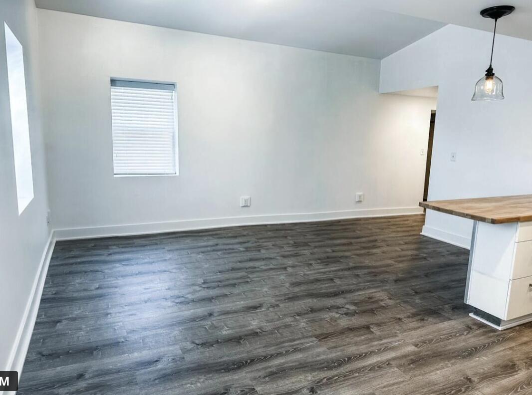 1590 Adams Street, 210