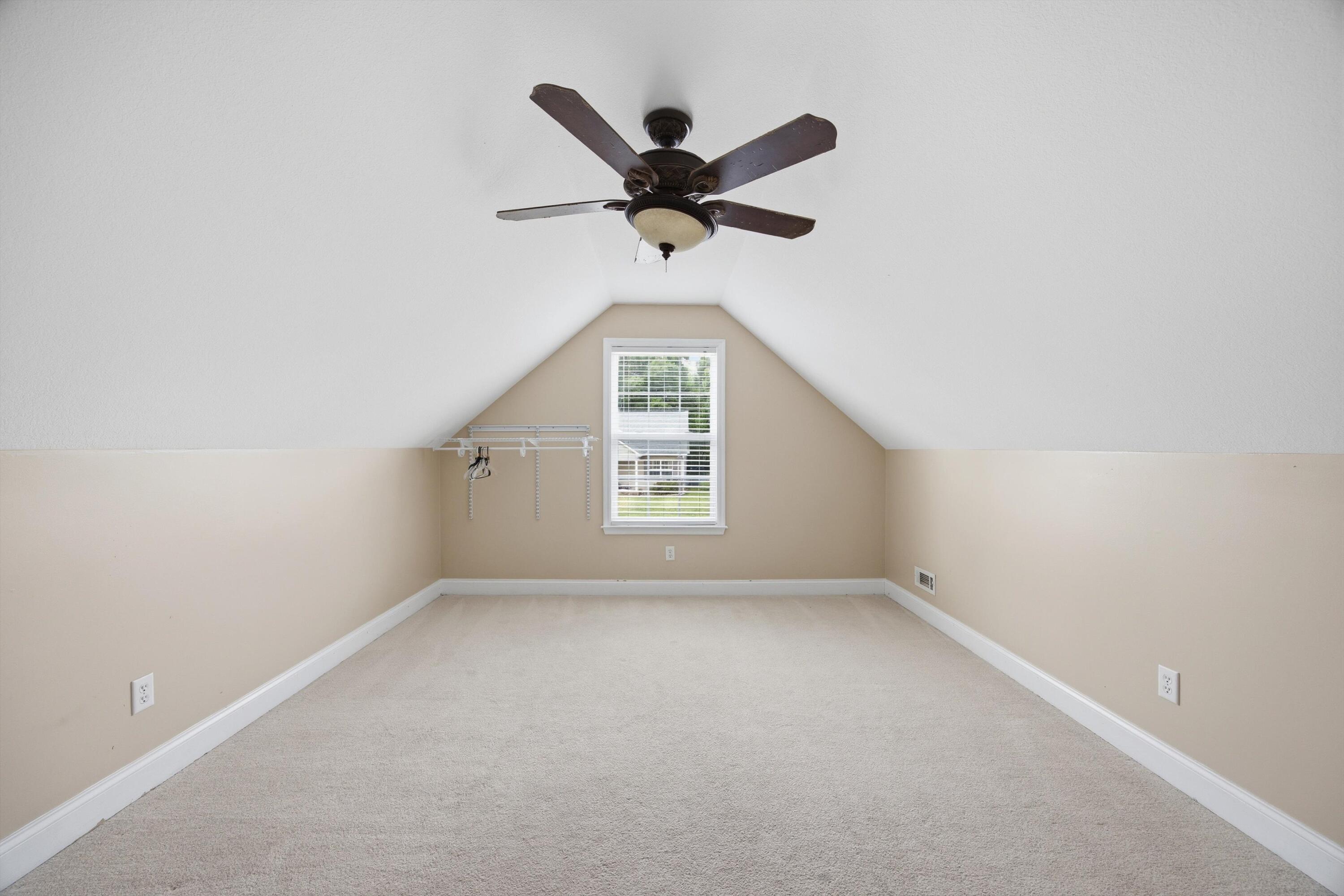 6807 Grazing Lane
