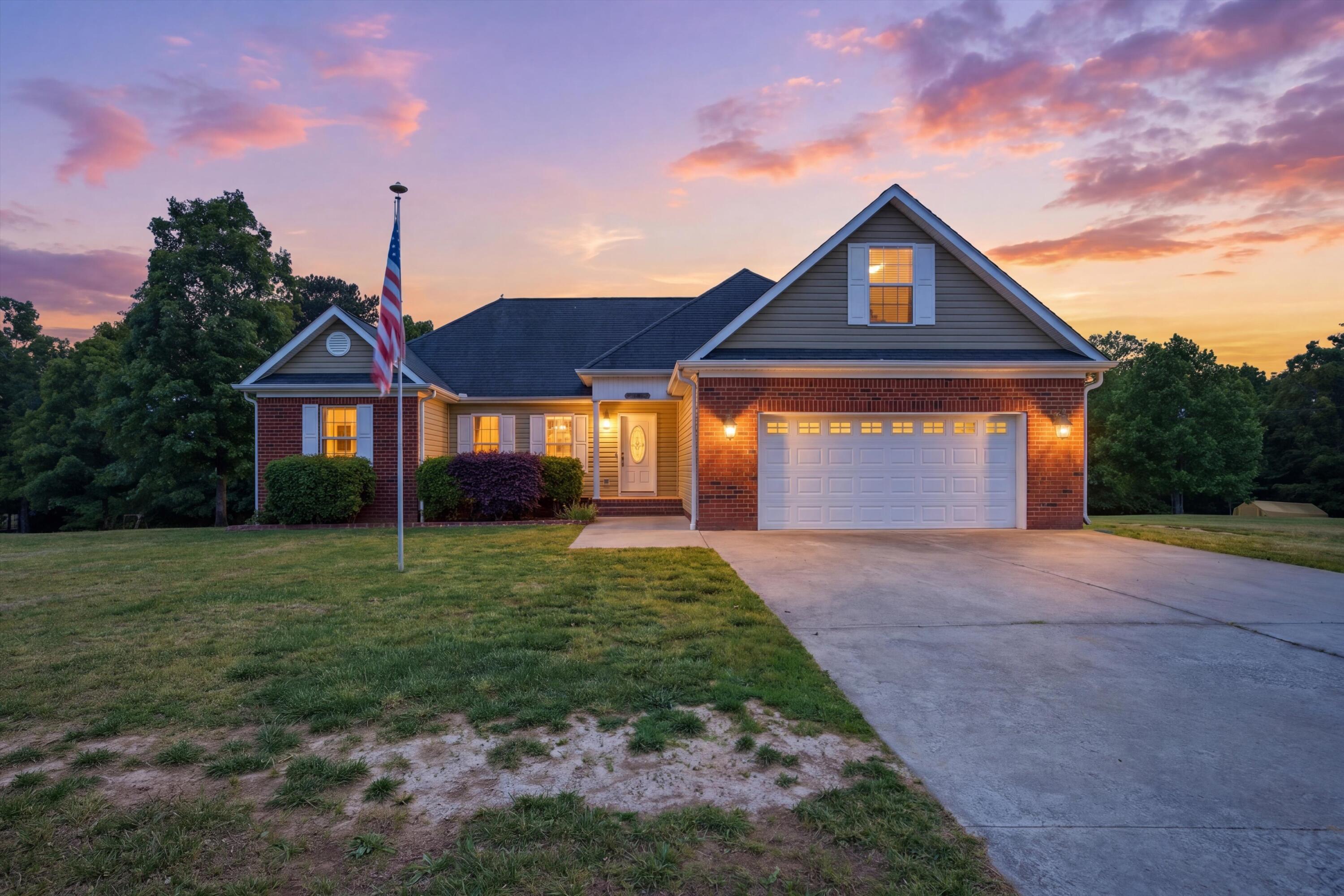 6807 Grazing Lane