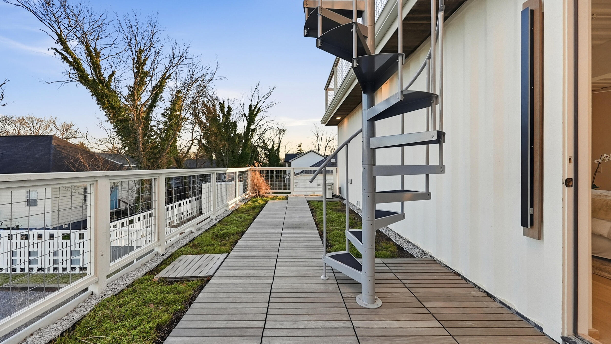 1604 S Orchard Knob Avenue