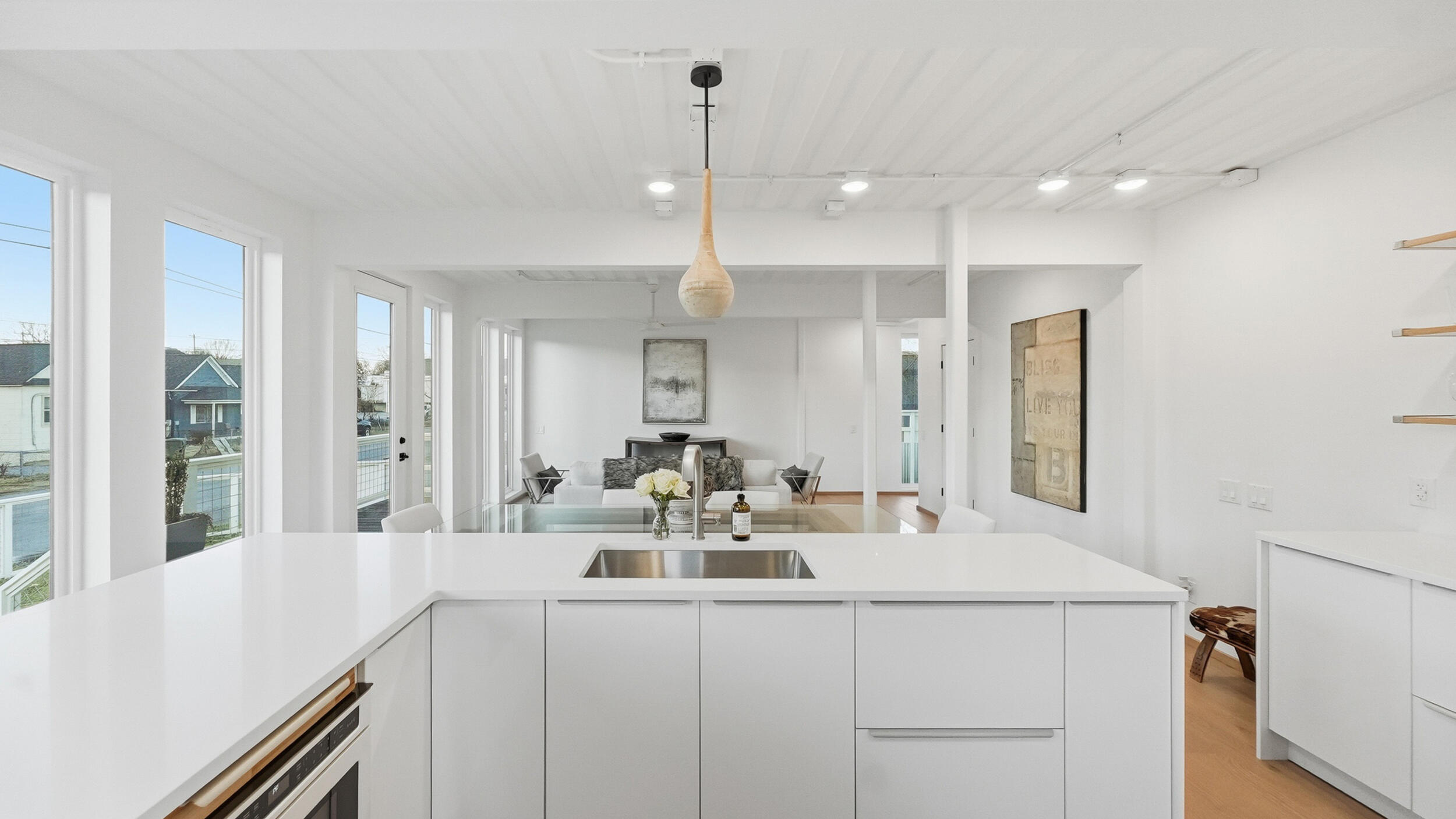 1604 S Orchard Knob Avenue