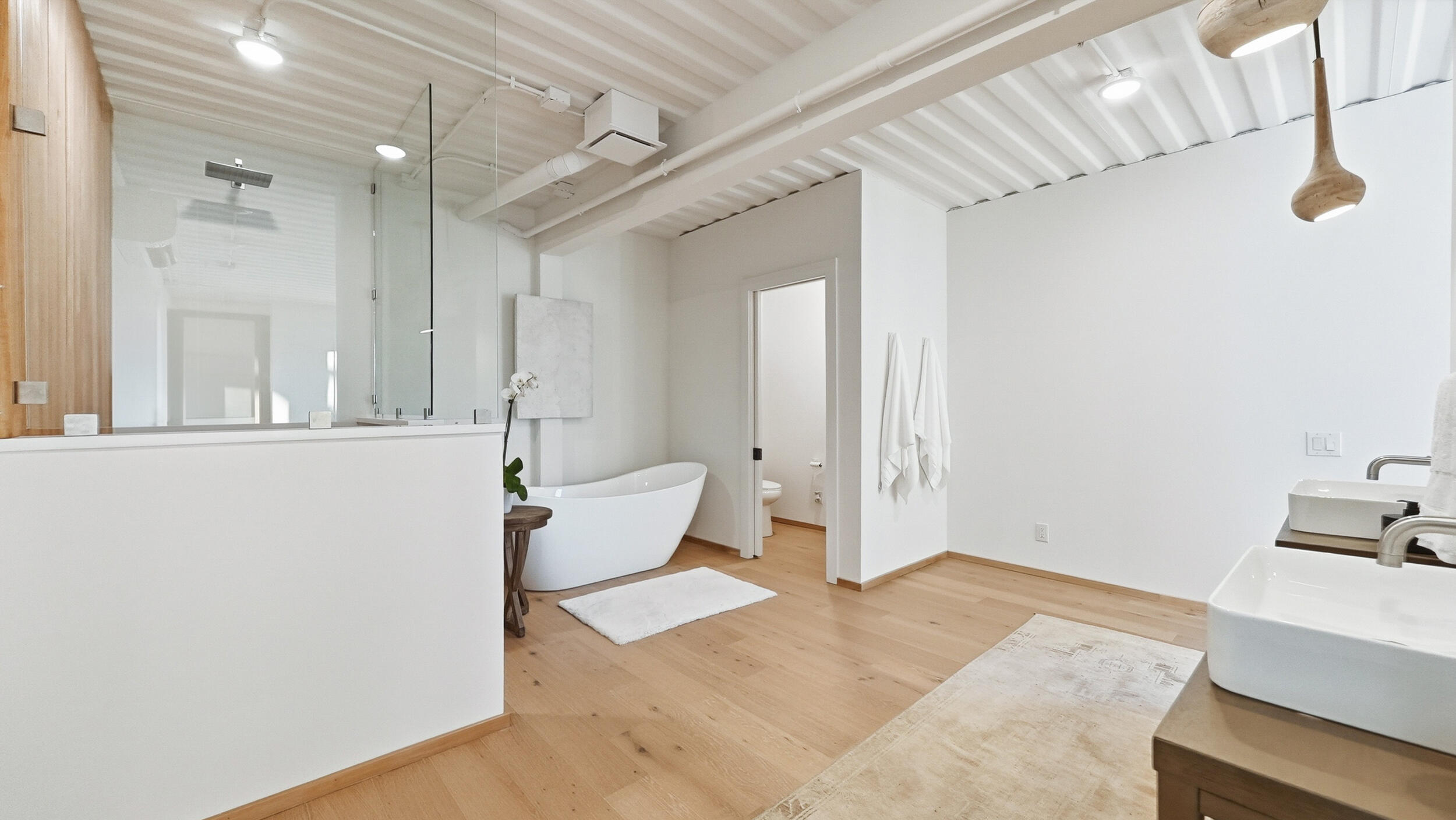 1604 S Orchard Knob Avenue