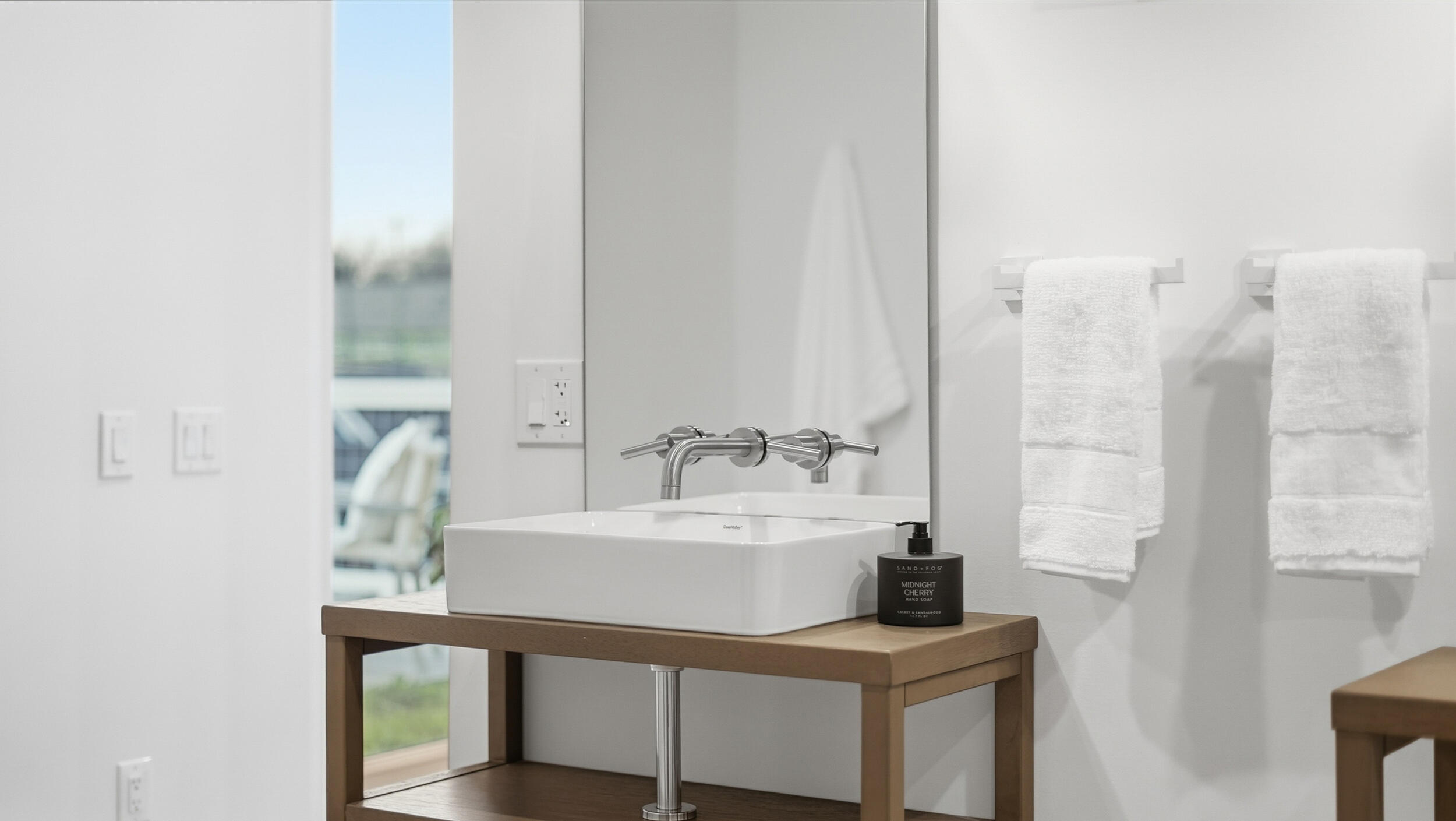 1604 S Orchard Knob Avenue