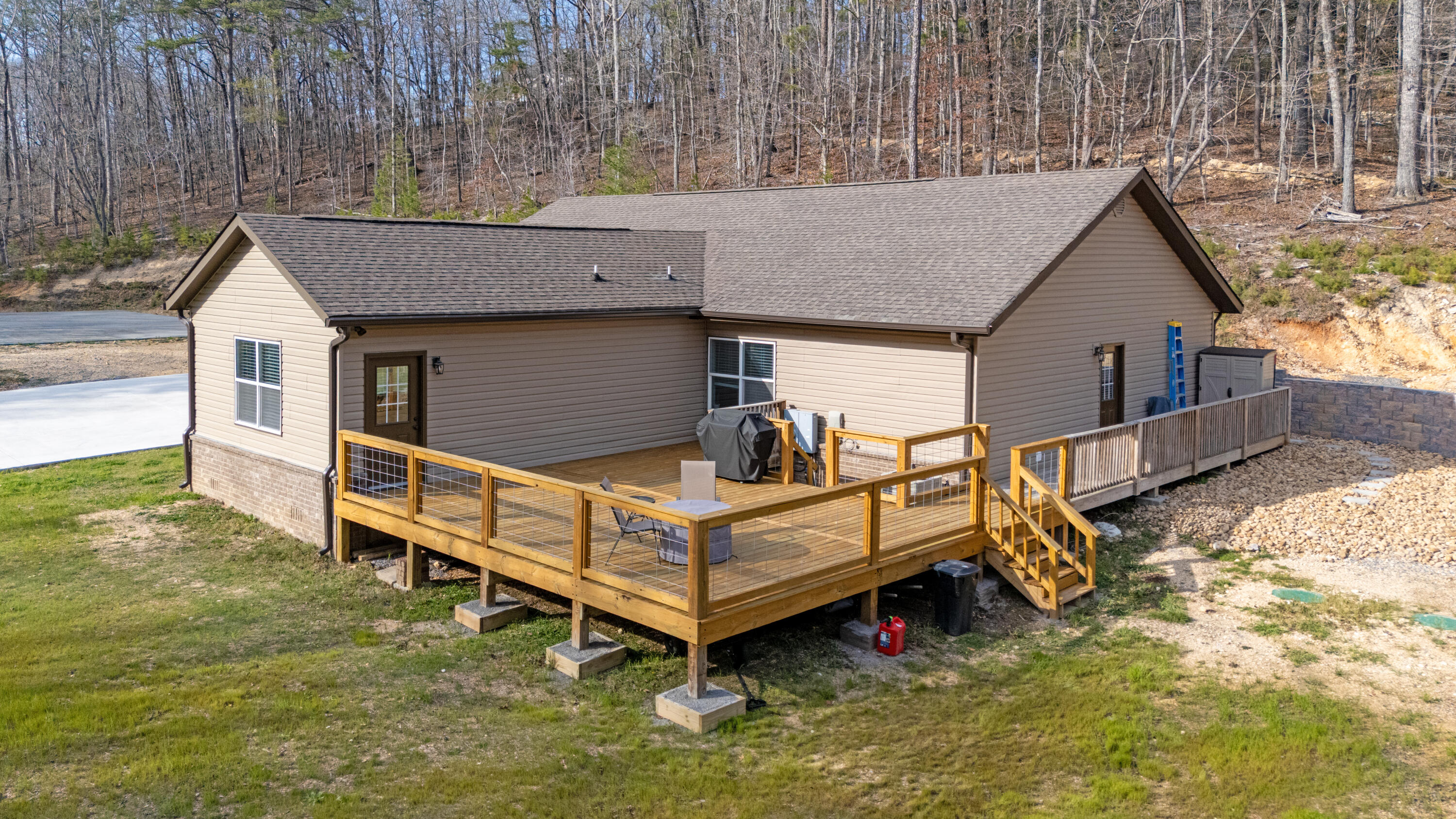 6927 Flagstone Drive