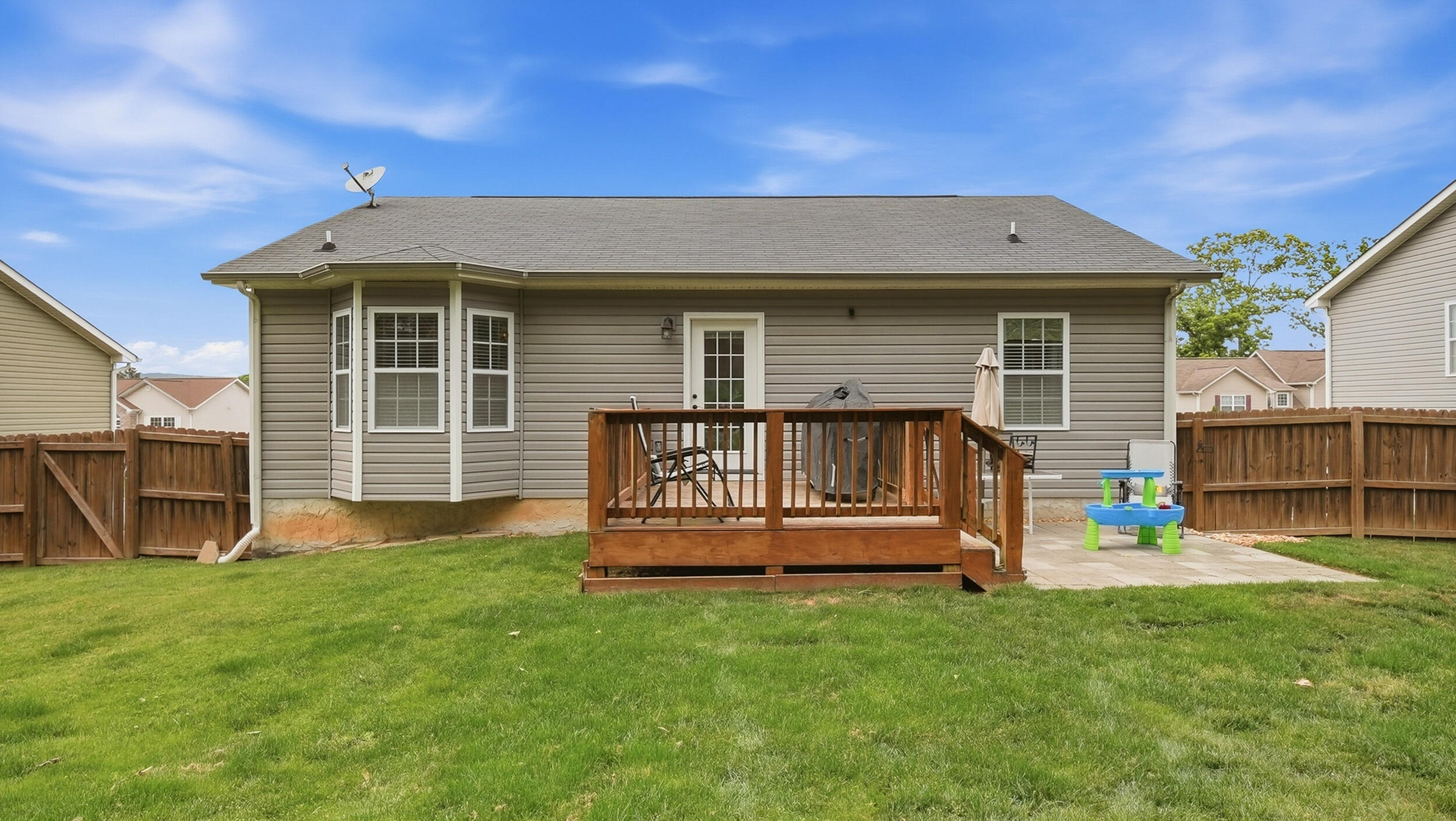 2045 Short Leaf Lane