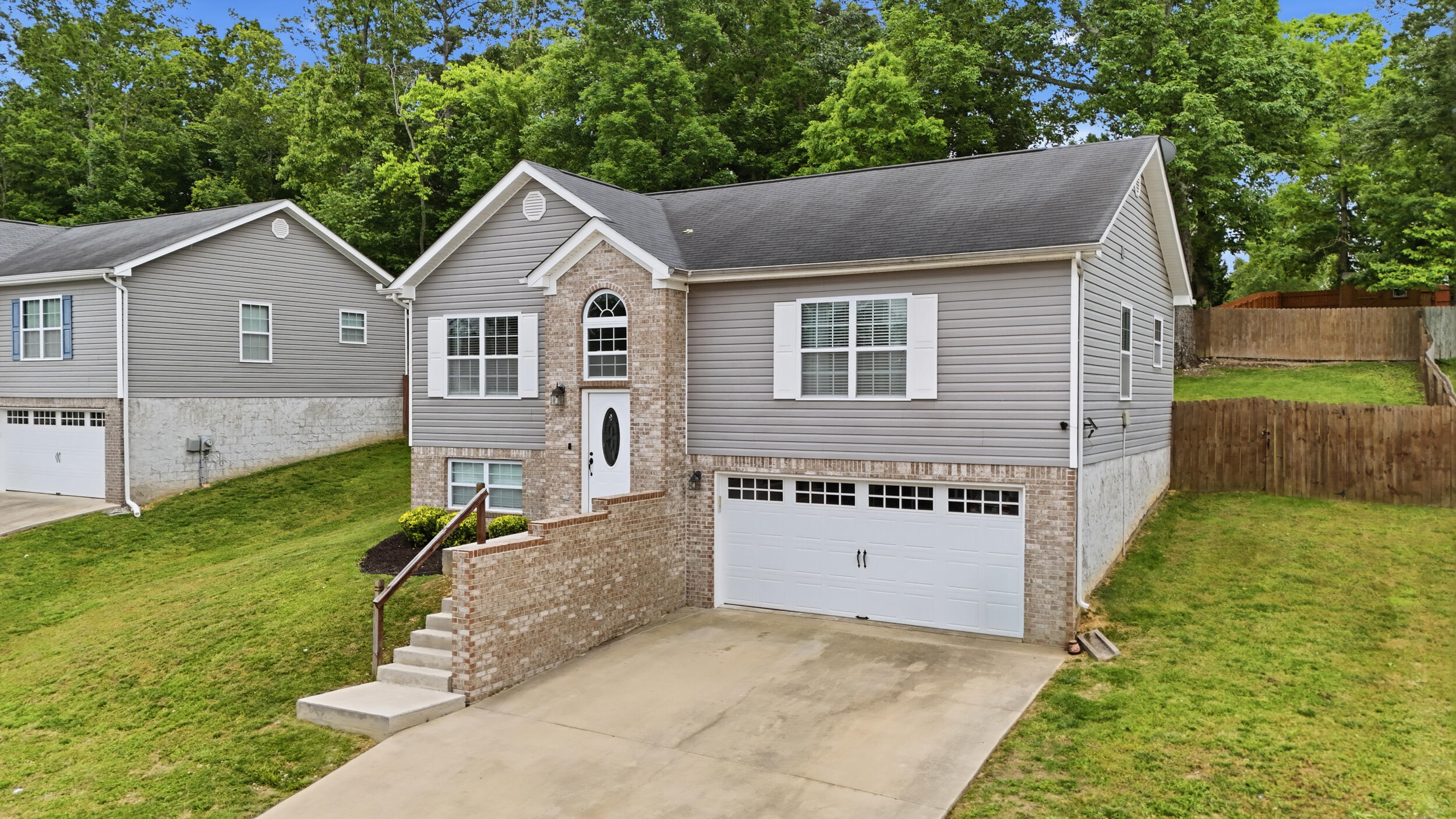 2045 Short Leaf Lane