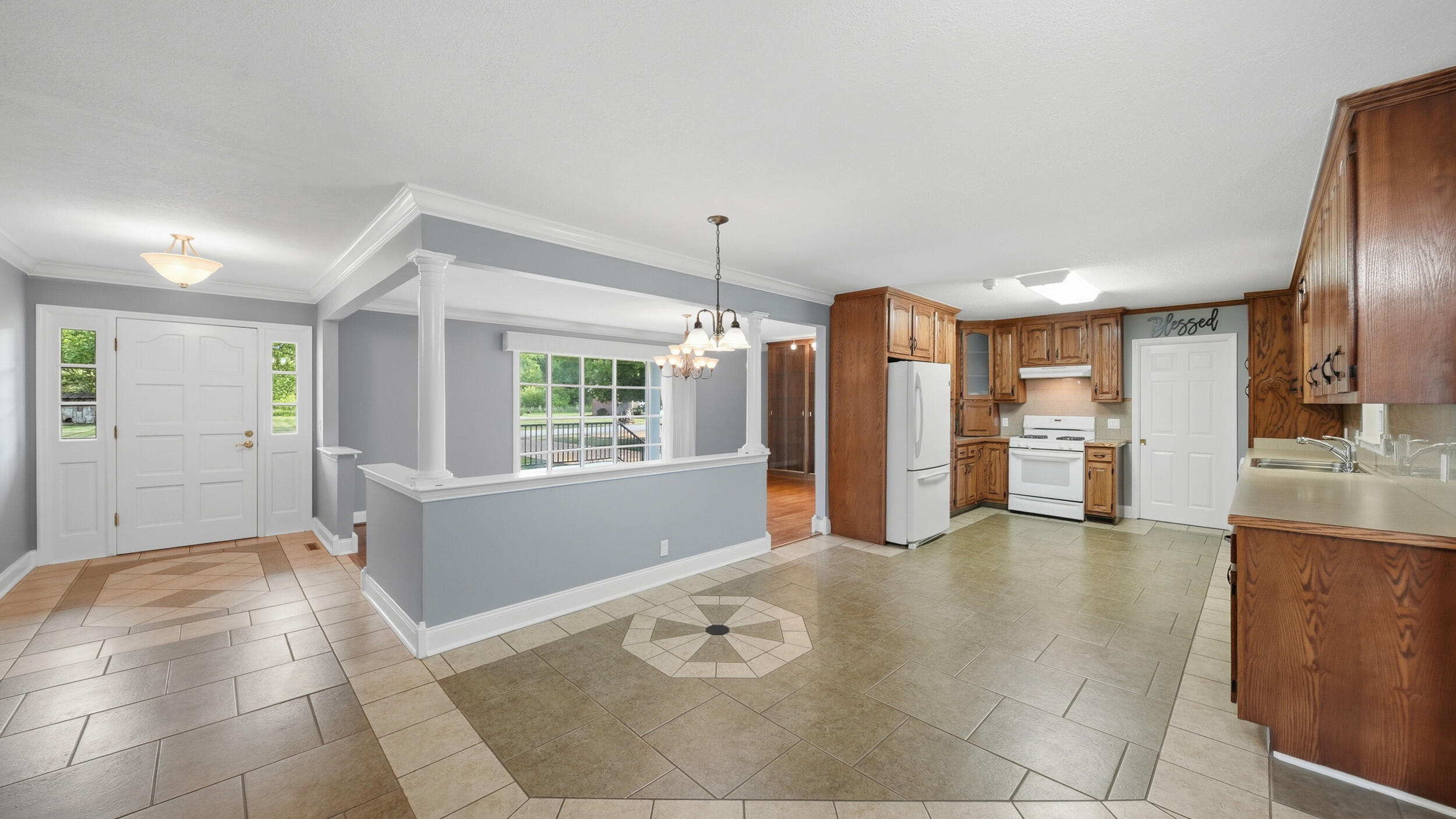 605 Falls View Drive