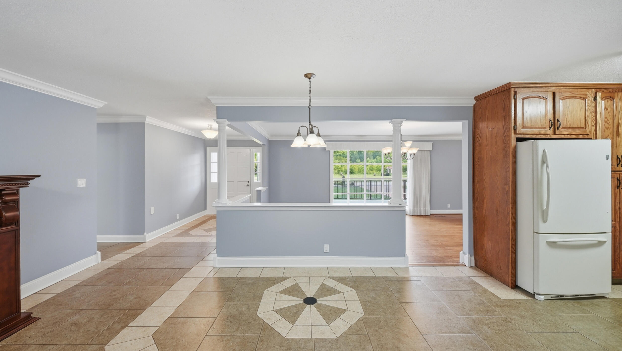 605 Falls View Drive