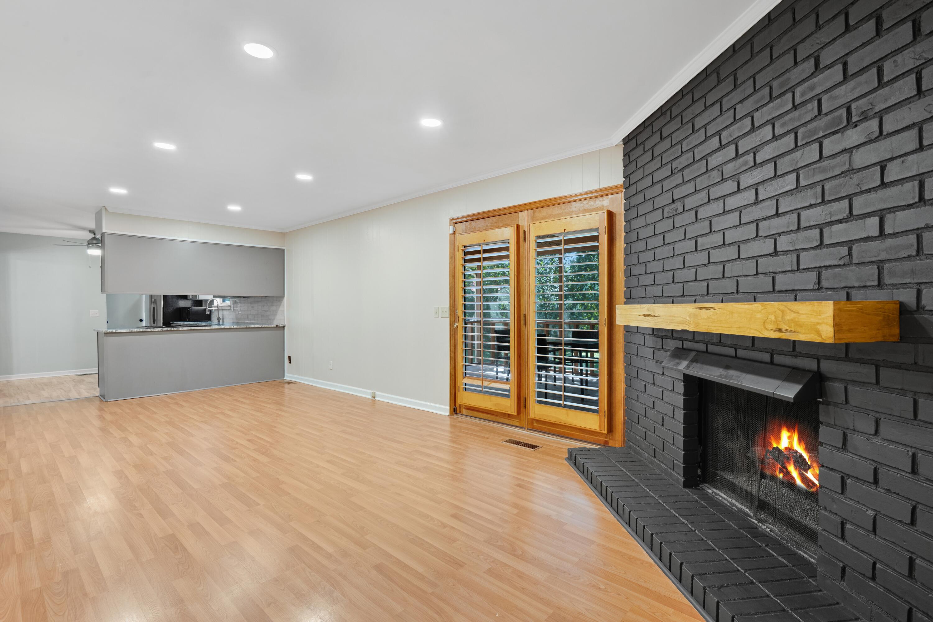 154 Valleybrook Circle