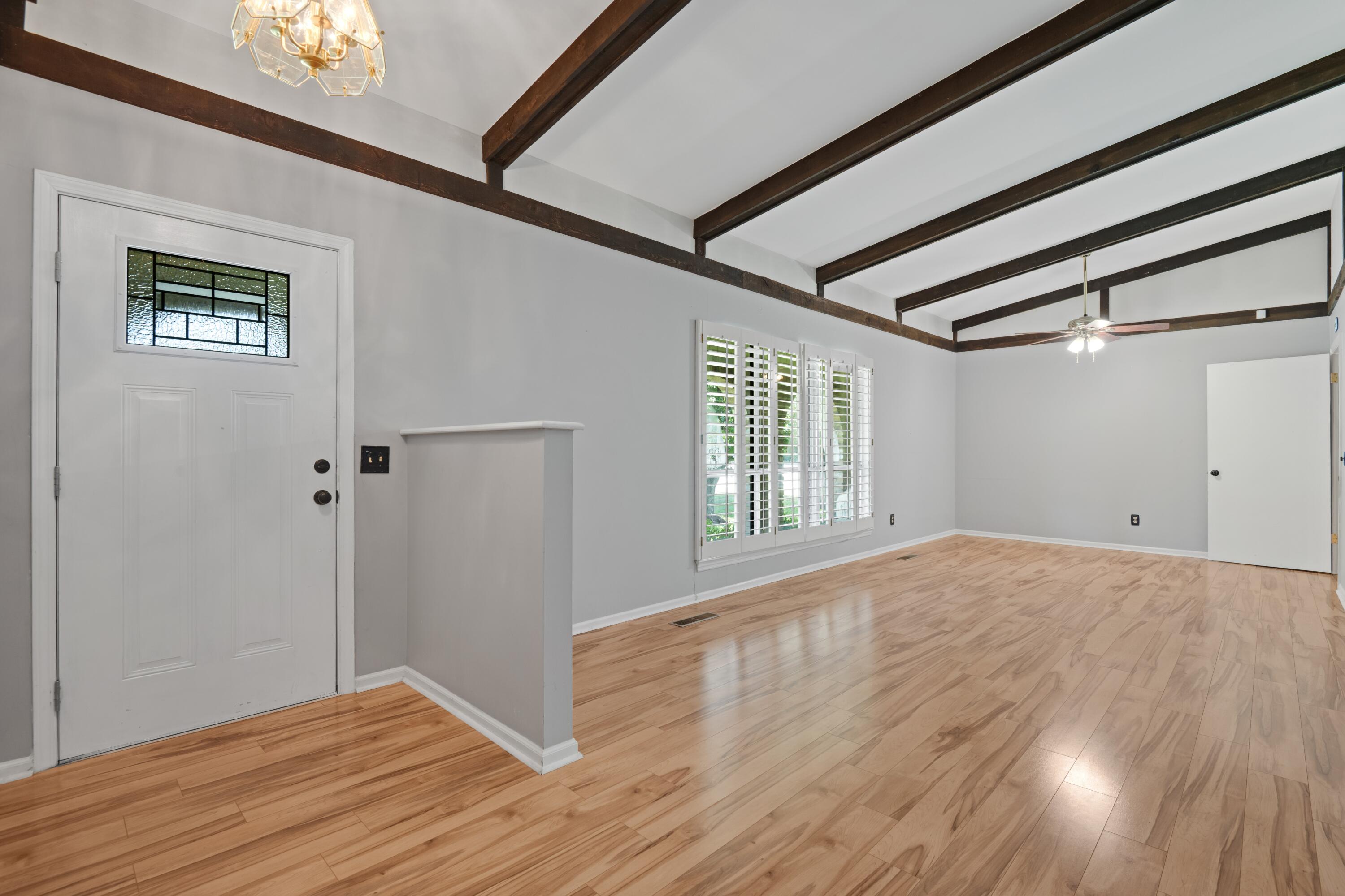 154 Valleybrook Circle