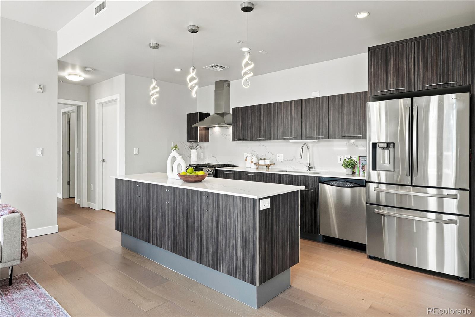 410 Acoma Street Unit: 211