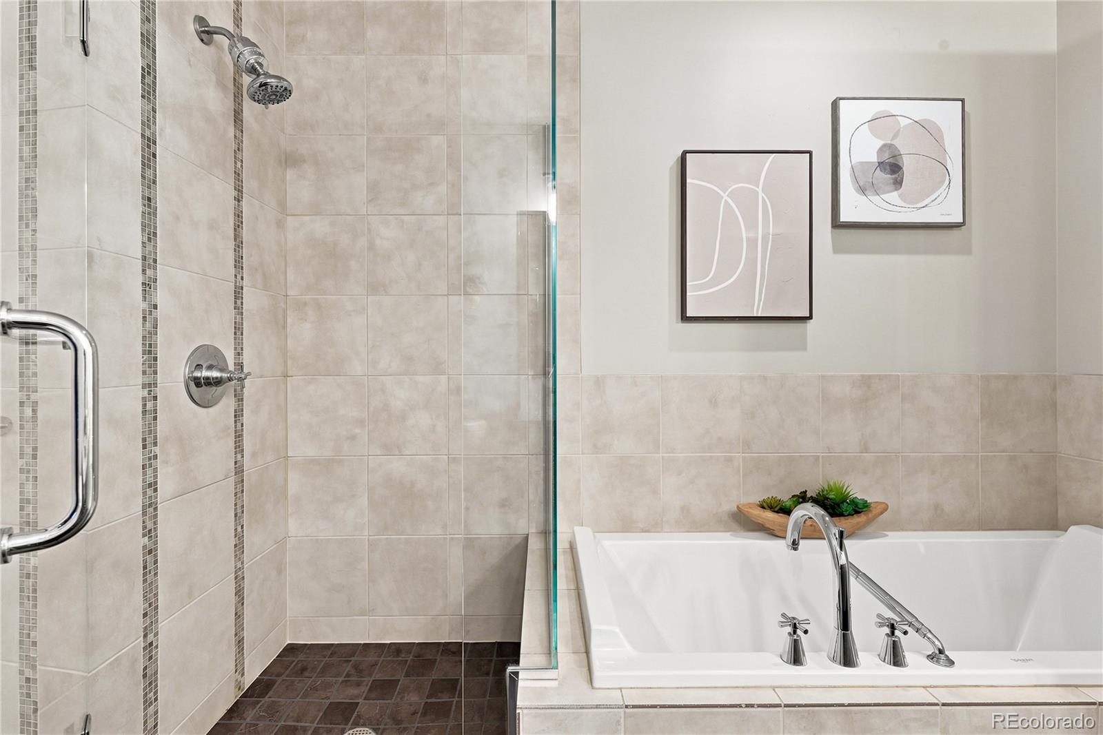 410 Acoma Street Unit: 211