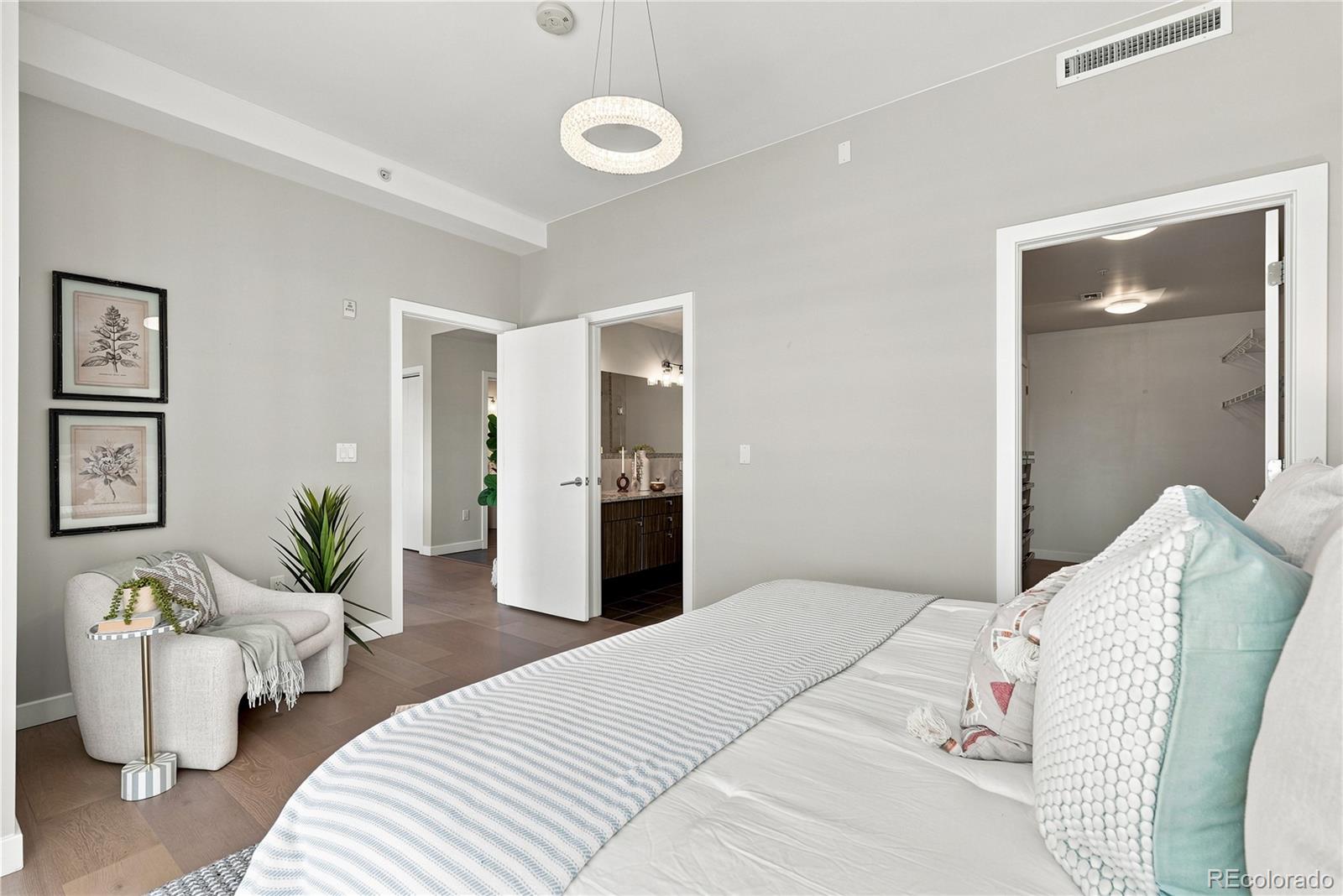 410 Acoma Street Unit: 211